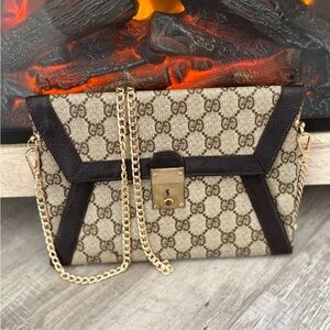 Authentic GUCCI GG Monogram PVC Leather Clutch Envelope Purse crossbody handbag